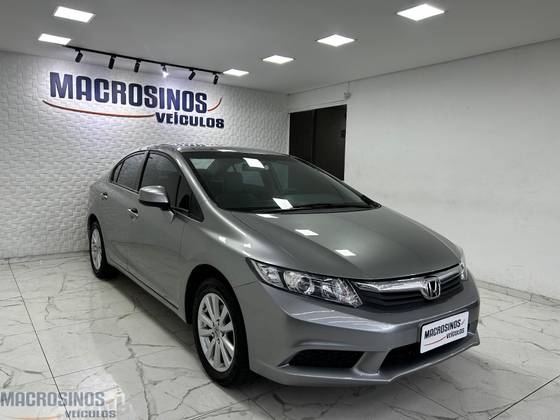 HONDA CIVIC 1.8 LXS 16V FLEX 4P MANUAL HONDA CIVIC 1.8 LXS 16V FLEX 4P MANUAL